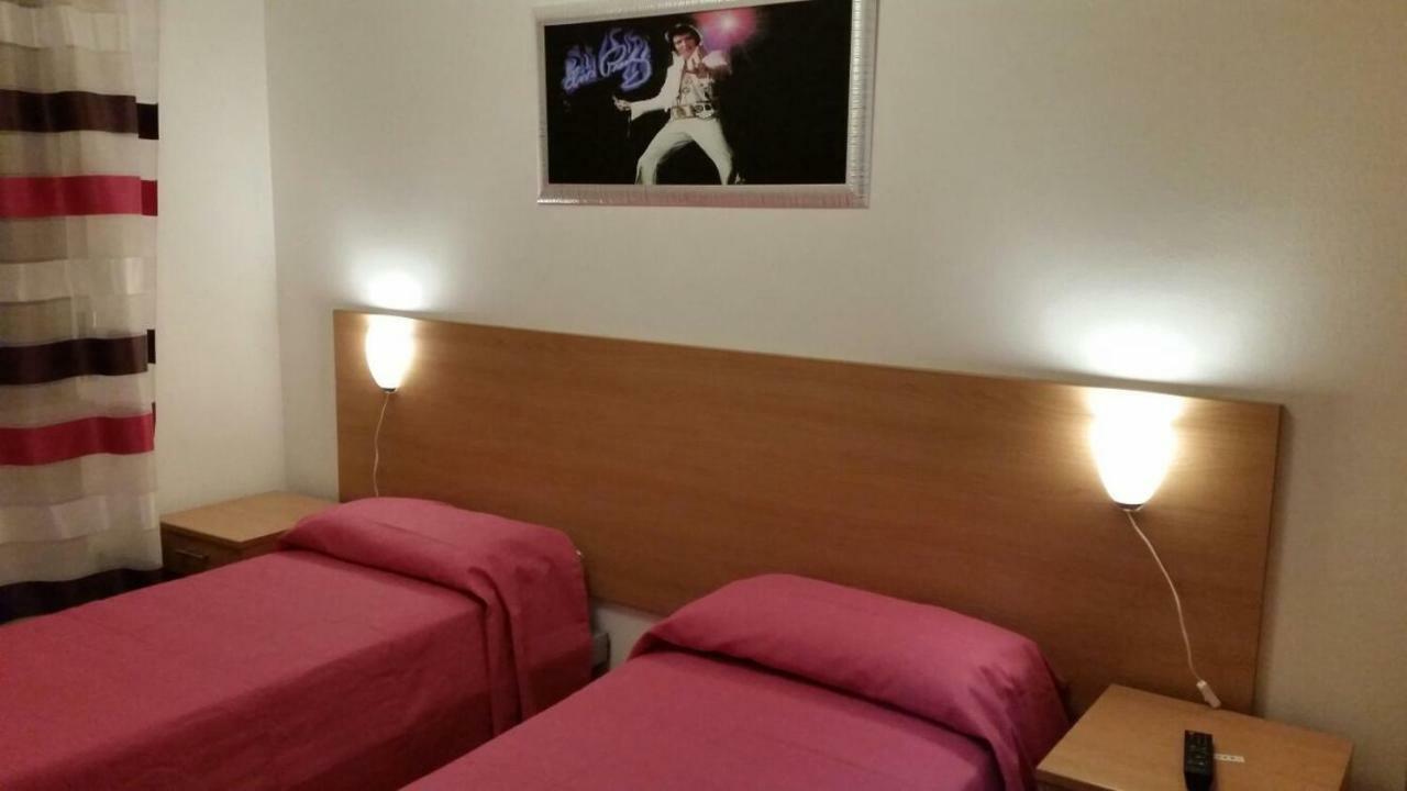 B&B Holidays Artisti Peschiera del Garda Zewnętrze zdjęcie