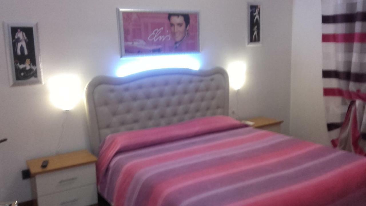 B&B Holidays Artisti Peschiera del Garda Zewnętrze zdjęcie